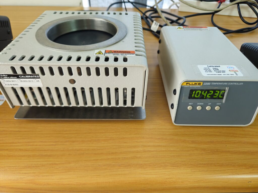 Fluke 2200